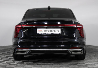 Подержанный автомобиль Hongqi H5 2024 года (6 фото)