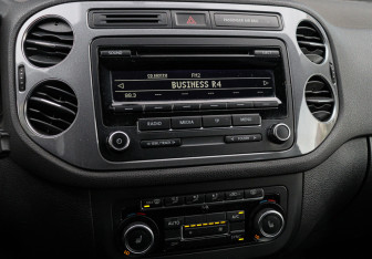 Подержанный автомобиль Volkswagen Tiguan 2012 года (13 фото)