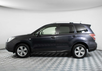 Подержанный автомобиль Subaru Forester Suv 2013 года (8 фото)