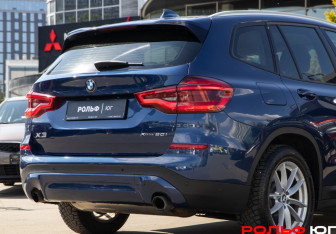 Подержанный автомобиль BMW X3 2018 года (15 фото)