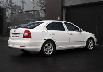 Подержанный автомобиль Skoda Octavia Liftback 2012 года (5 фото)