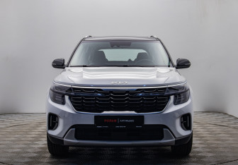 Подержанный автомобиль Kia Seltos 2024 года (8 фото)
