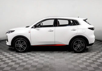 Подержанный автомобиль Changan UNI-S 2024 года (8 фото)