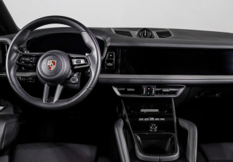 Подержанный автомобиль Porsche Cayenne 2024 года (4 фото)