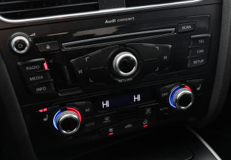 Подержанный автомобиль Audi A4 Sedan 2013 года (12 фото)