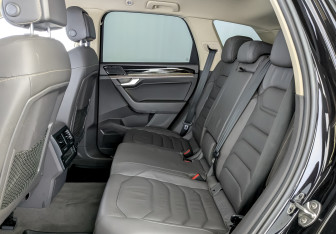 Подержанный автомобиль Volkswagen Touareg 2018 года (12 фото)