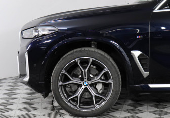 Новый BMW X5 2025 (8 фото)