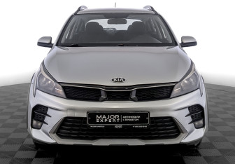 Подержанный автомобиль Kia Rio Hatchback 2021 года (2 фото)
