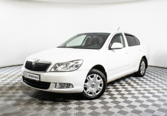 Подержанный автомобиль Skoda Octavia Liftback 2012 года (1 фото)