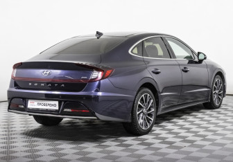 Подержанный автомобиль Hyundai Sonata 2019 года (5 фото)