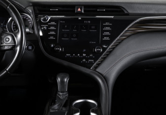 Подержанный автомобиль Toyota Camry Sedan 2019 года (14 фото)