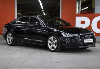 Подержанный автомобиль Audi A6 Sedan 2011 года (3 фото)