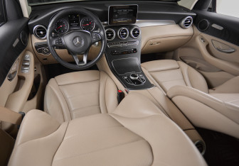 Подержанный автомобиль Mercedes-Benz GLC Coupe 2019 года (17 фото)