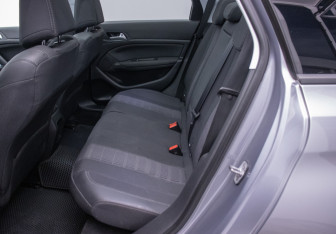 Подержанный автомобиль Peugeot 308 Wagon 2017 года (11 фото)