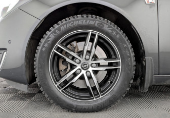 Подержанный автомобиль Opel Insignia Sedan 2014 года (18 фото)