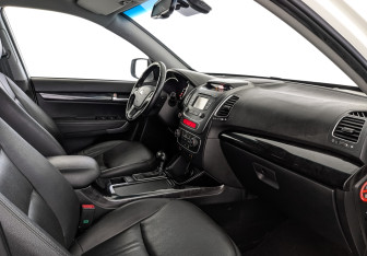 Подержанный автомобиль Kia Sorento 2019 года (13 фото)