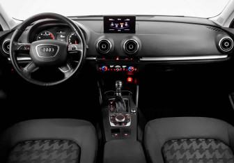 Подержанный автомобиль Audi A3 Hatchback 2013 года (8 фото)