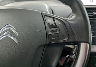 Подержанный автомобиль Citroen C4 Picasso 2014 года (27 фото)