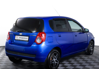 Подержанный автомобиль Chevrolet Aveo Hatchback 2010 года (5 фото)
