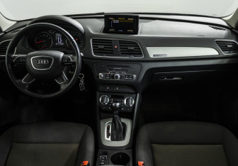 Подержанный автомобиль Audi Q3 2014 года (12 фото)