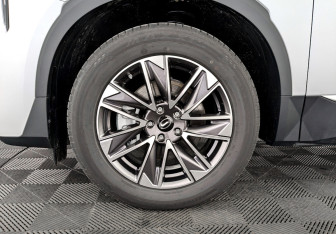 Подержанный автомобиль GAC GS8 2024 года (7 фото)