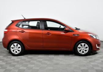 Подержанный автомобиль Kia Rio Hatchback 2014 года (4 фото)