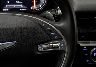 Подержанный автомобиль Genesis G80 2021 года (28 фото)