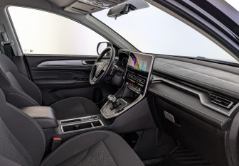 Подержанный автомобиль Haval M6 2023 года (13 фото)