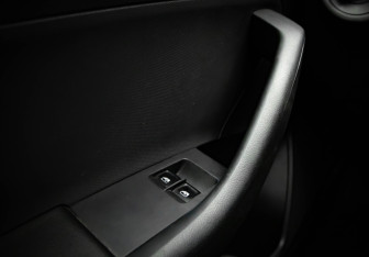 Подержанный автомобиль Skoda Rapid Liftback 2018 года (12 фото)