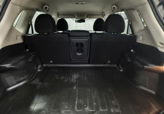 Подержанный автомобиль Nissan X-Trail 2021 года (9 фото)
