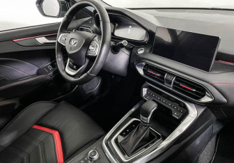 Подержанный автомобиль Kaiyi E5 2023 года (9 фото)