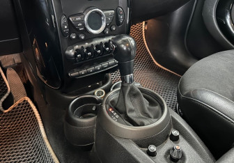 Подержанный автомобиль MINI Countryman 2011 года (15 фото)