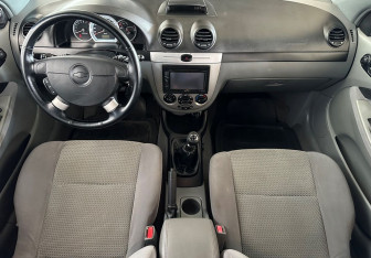 Подержанный автомобиль Chevrolet Lacetti Sedan 2008 года (11 фото)