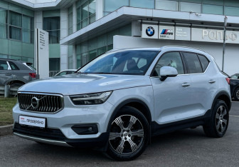 Подержанный автомобиль Volvo XC40 2019 года (1 фото)