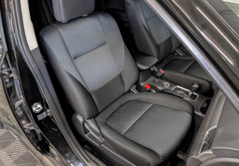 Подержанный автомобиль Mitsubishi Outlander 2014 года (22 фото)