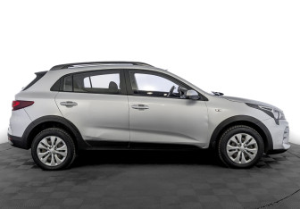 Подержанный автомобиль Kia Rio Hatchback 2021 года (4 фото)