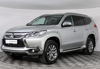 Подержанный автомобиль Mitsubishi Pajero Sport 2017 года (1 фото)