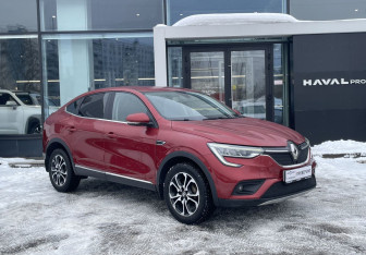 Подержанный автомобиль Renault Arkana 2019 года (3 фото)
