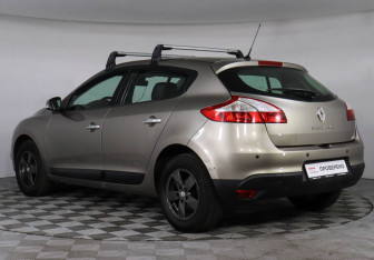Подержанный автомобиль Renault Megane Hatchback 2012 года (7 фото)