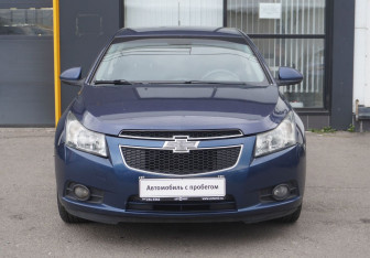Подержанный автомобиль Chevrolet Cruze Sedan 2010 года (2 фото)