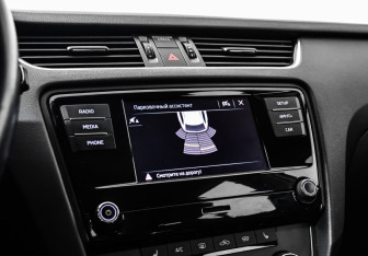 Подержанный автомобиль Skoda Octavia Wagon 2018 года (14 фото)