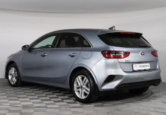 Подержанный автомобиль Kia Ceed Hatchback 2019 года (7 фото)