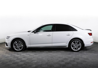 Подержанный автомобиль Audi A4 Sedan 2019 года (8 фото)