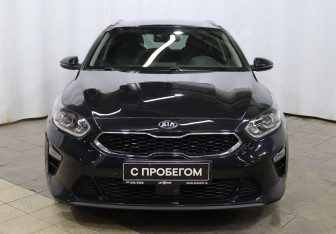 Подержанный автомобиль Kia Ceed Wagon 2019 года (2 фото)