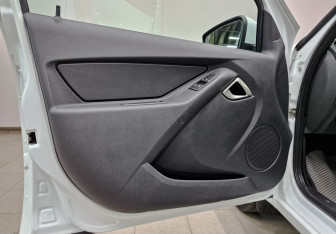 Подержанный автомобиль LADA (ВАЗ) Granta Sedan 2023 года (19 фото)