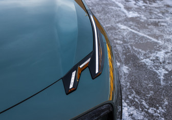 Подержанный автомобиль Zeekr X 2023 года (14 фото)