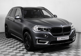 Подержанный автомобиль BMW X5 2015 года (3 фото)