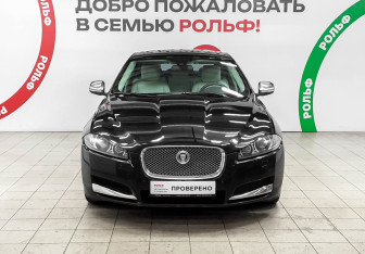Подержанный автомобиль Jaguar XF Sedan 2013 года (2 фото)