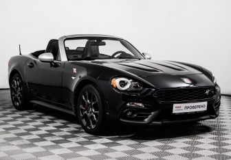 Подержанный автомобиль Fiat 124 Spider 2017 года (3 фото)