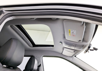 Подержанный автомобиль Москвич 3 2024 года (22 фото)